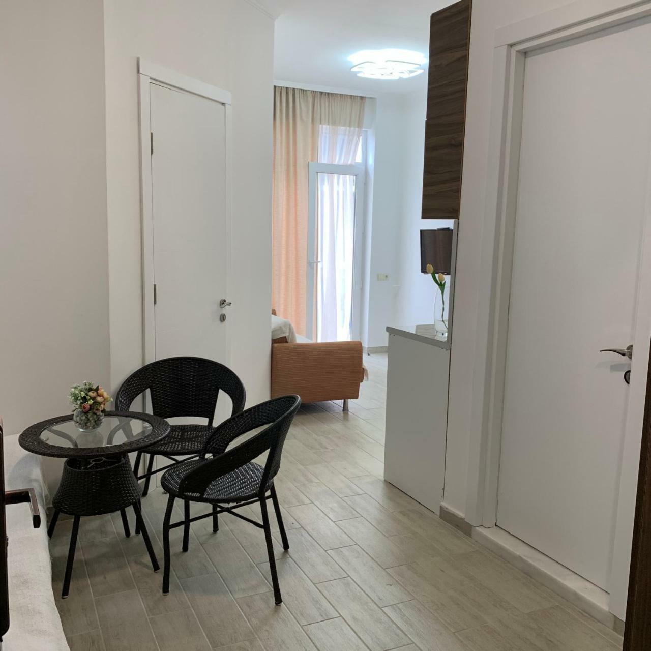 Apartments Kristo باتومي المظهر الخارجي الصورة